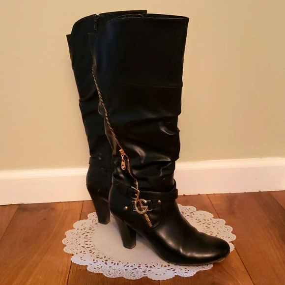 G by Guess - Picture 1 of 6